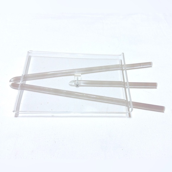 CONTAINER STORE 5”x10” Clear Acrylic Picture Frame Easel Stand - Holds 5x7 Photo - Picture 2 of 12